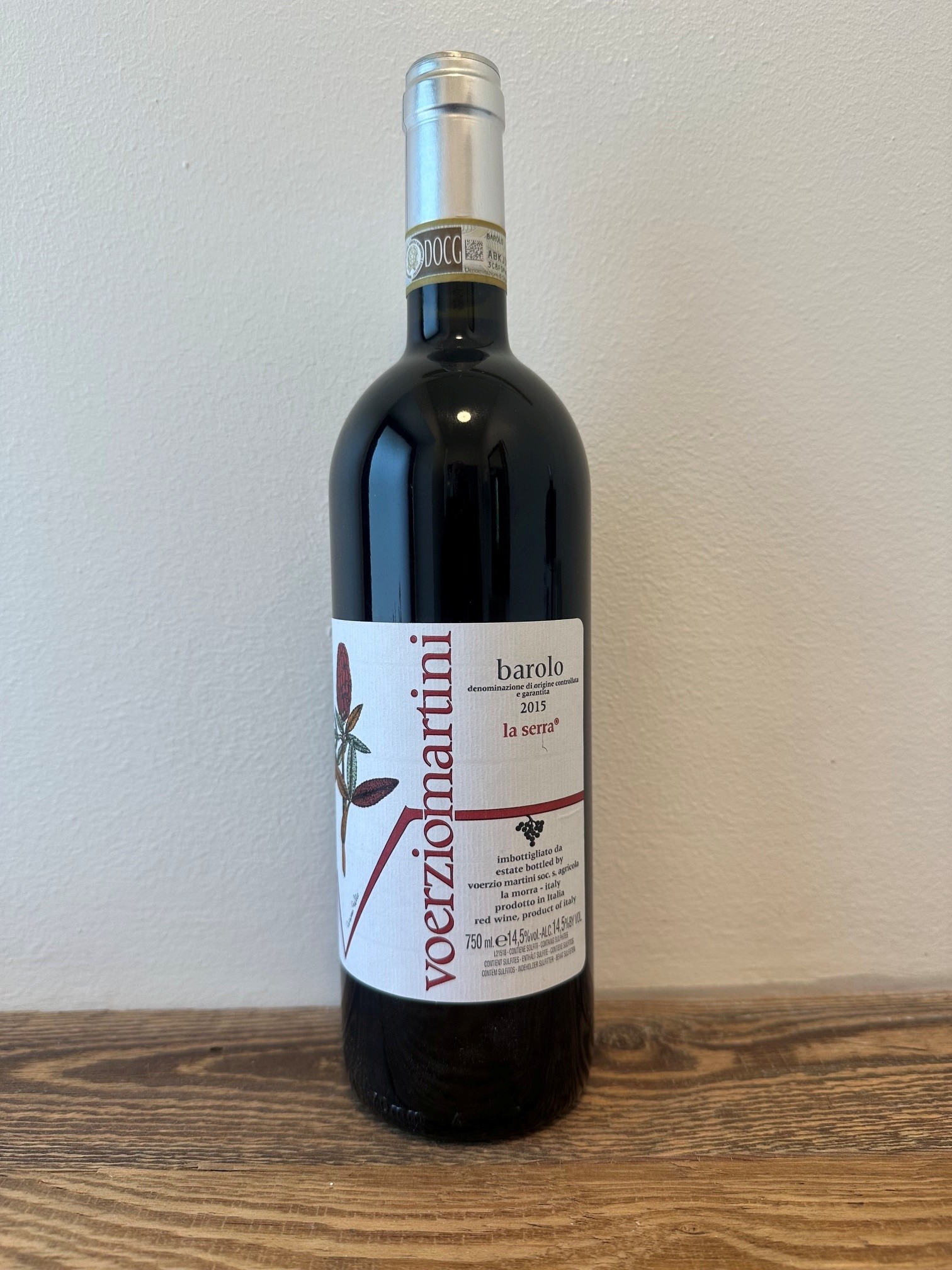 Barolo la serra 2015 VOERZIO MARTINI - Barolo La Serra D:O:C:G 2015 – Image 1
